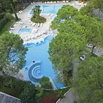 Hotel Bristol Buja
