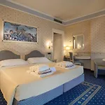 Hotel Bristol Buja