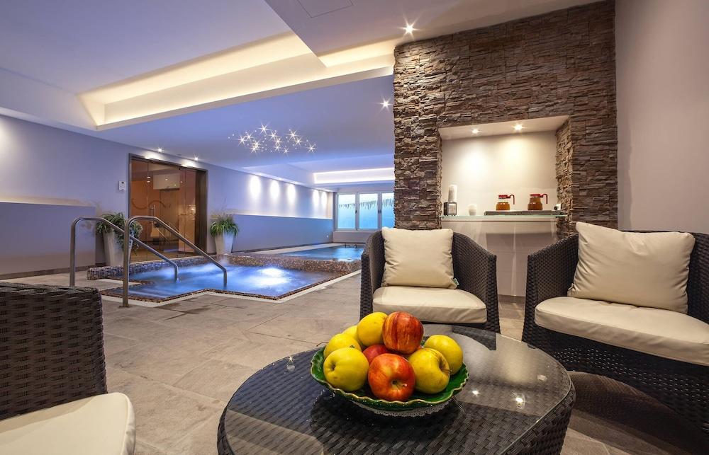 Hotel Bristol Buja 5*
