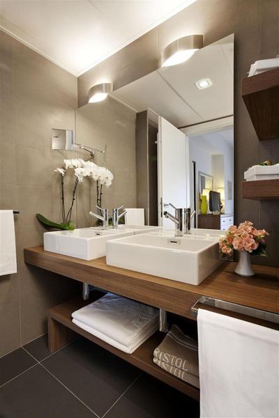 Bristol Buja Hotel 5*